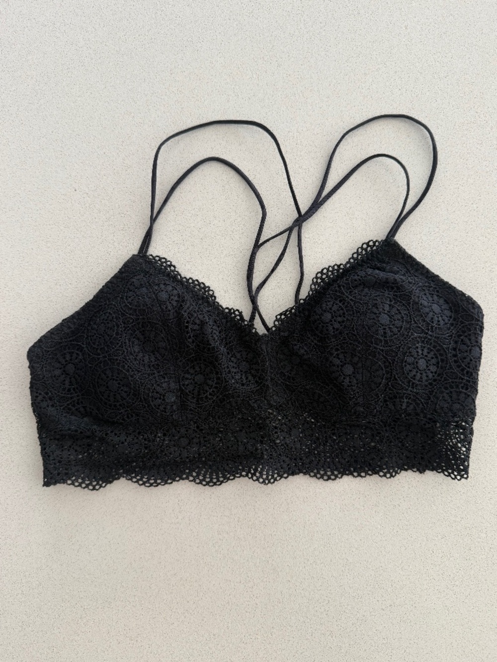 Hollister Black Lace Bralette Size XS Floral Lace Wireless Cupped Bralette